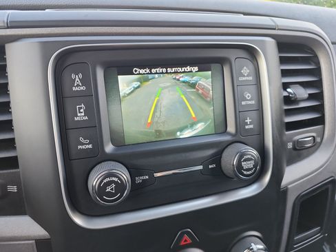 Used 2017 RAM 1500 Express AWD/4WD image 17