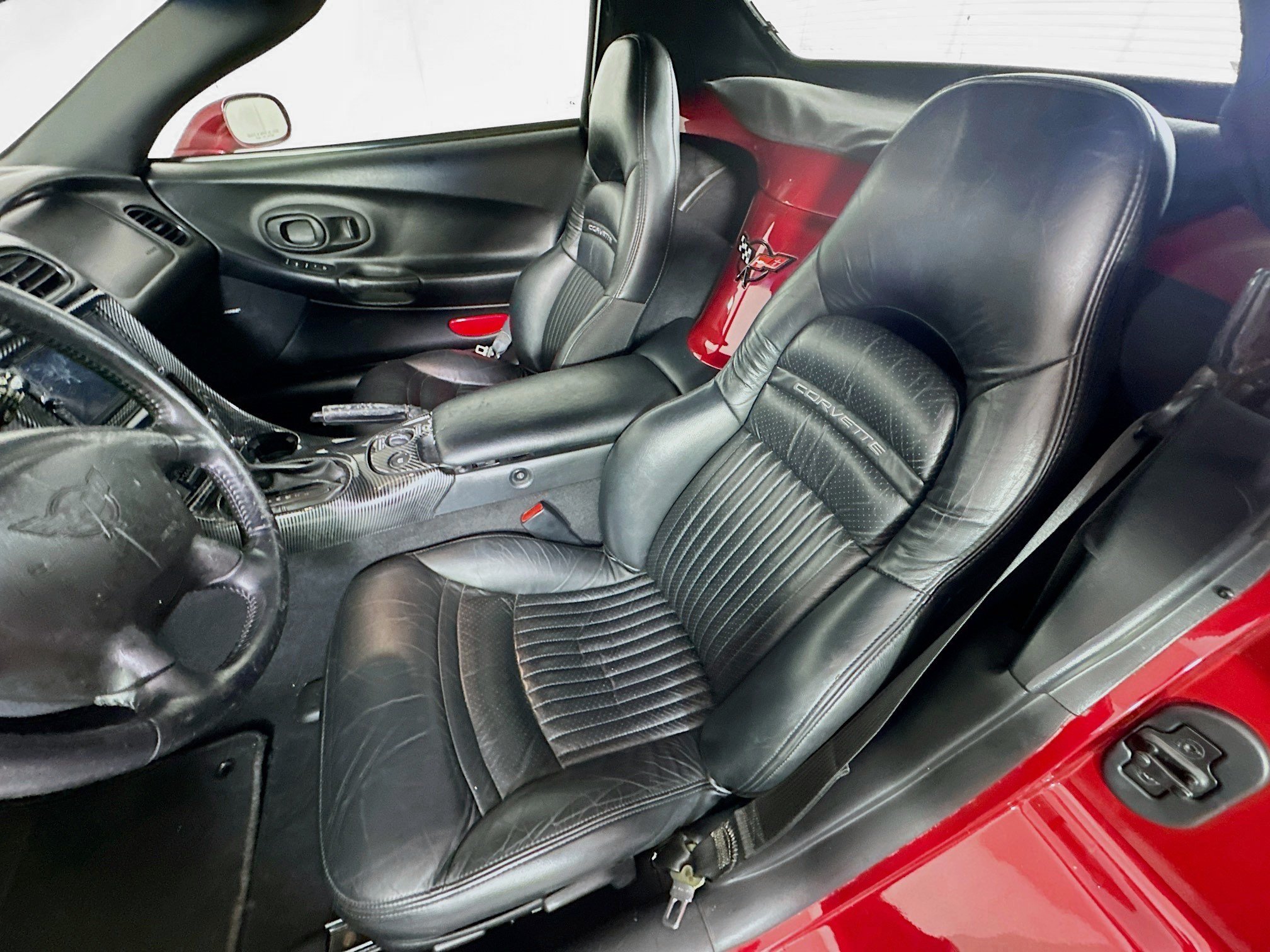 Used 2004 Chevrolet Corvette Convertible w/ Preferred Equipment Group RWD image 13