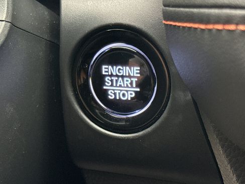 Used 2025 Honda HR-V Sport image 18