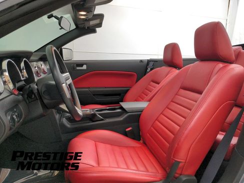 Used 2007 Ford Mustang GT RWD image 14