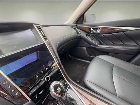 Used 2018 INFINITI Q50 Luxe w/ Essential Package (3.0T Luxe) image 24