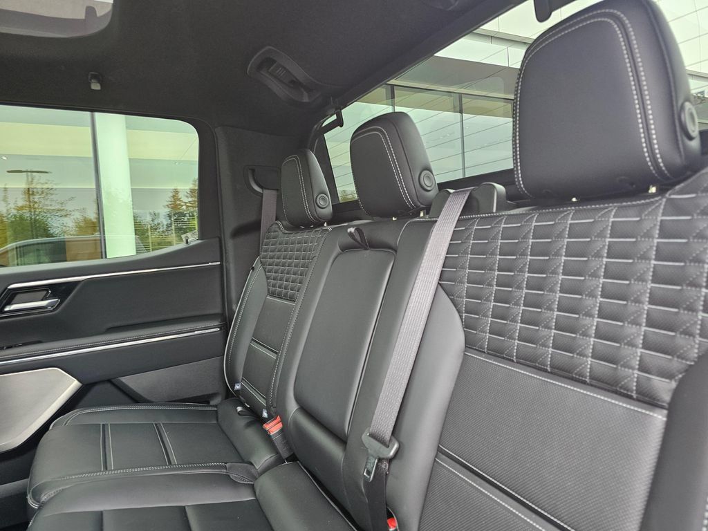 Used 2026 GMC Sierra EV Denali AWD/4WD image 21