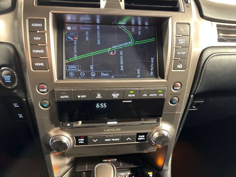 Used 2021 Lexus GX 460 Premium w/ Accessory Package AWD/4WD image 23
