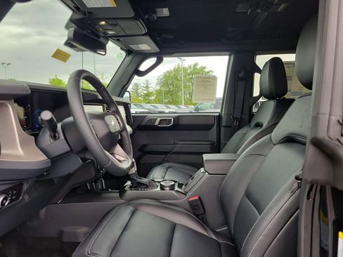 New 2026 Ford Bronco Outer Banks AWD/4WD image 18