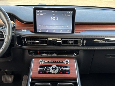 Used 2023 Lincoln Aviator Reserve AWD/4WD image 14