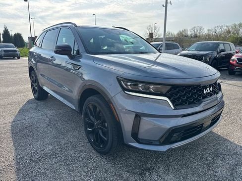 Certified 2023 Kia Sorento SX AWD/4WD image 1