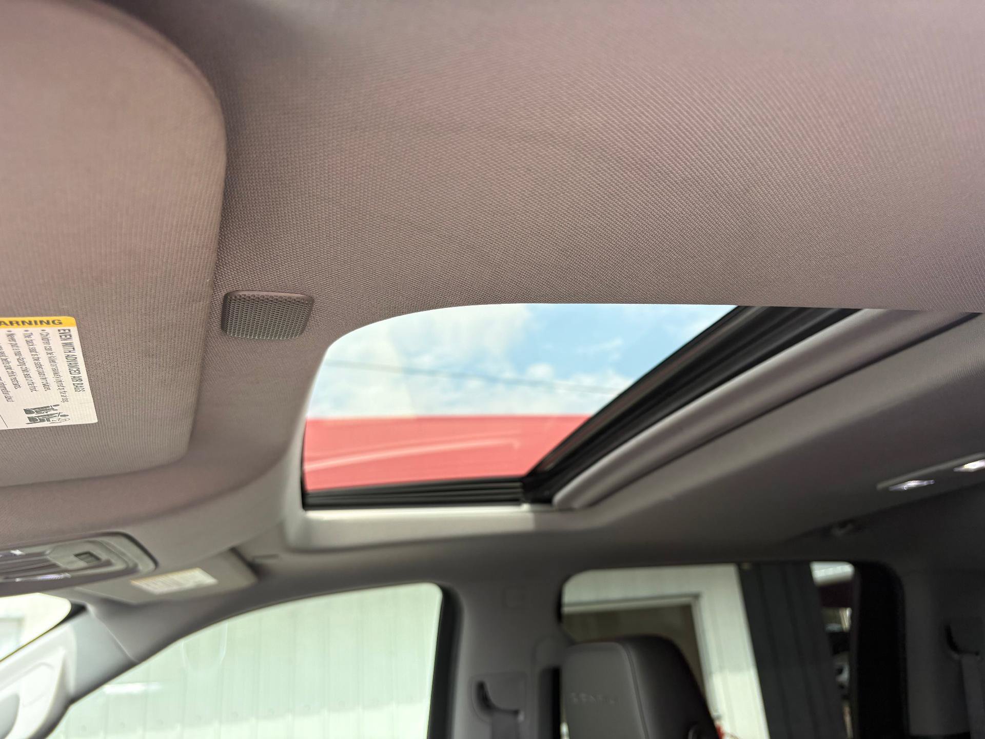 Used 2019 GMC Sierra 1500 Denali AWD/4WD image 25