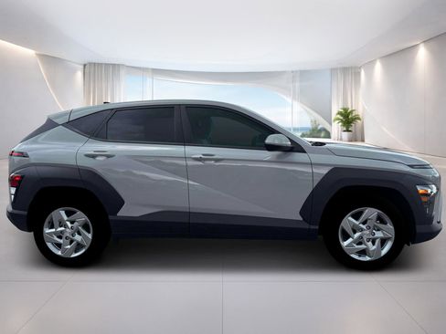 New 2026 Hyundai Kona SE image 9