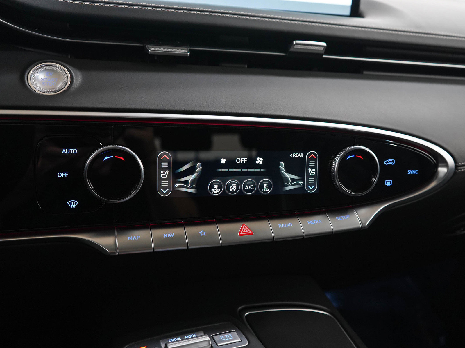 Used 2025 Genesis Electrified GV70 w/ Prestige Package AWD/4WD image 23