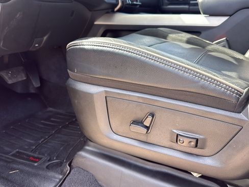 Used 2019 RAM 2500 Laramie AWD/4WD image 11