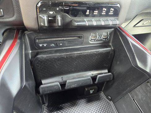 Used 2019 RAM 1500 Rebel AWD/4WD image 21