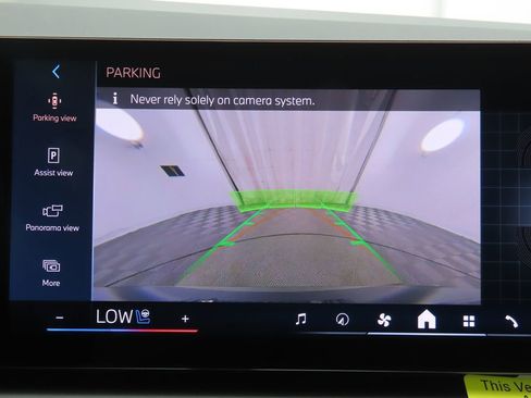 Certified 2025 BMW X3 xDrive30i w/ Convenience Package image 16