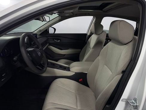 Used 2023 Honda Accord EX image 38