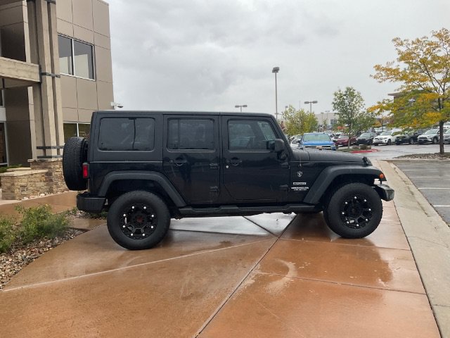 Used 2013 Jeep Wrangler Unlimited Sport AWD/4WD image 3
