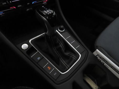 New 2026 Volkswagen Jetta SE image 17