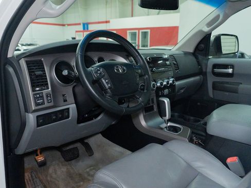 Used 2010 Toyota Sequoia Limited image 17