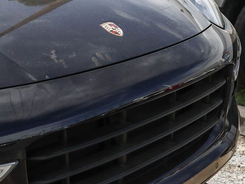 Used 2016 Porsche Cayenne GTS w/ Premium Package Plus image 3