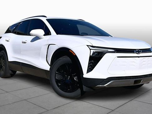 New 2025 Chevrolet Blazer EV LT image 3