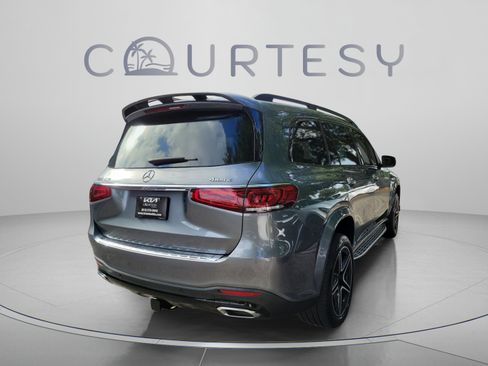 Used 2023 Mercedes-Benz GLS 450 4MATIC image 3