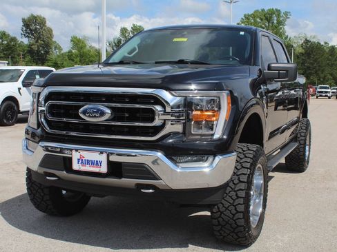 Used 2021 Ford F150 XLT w/ Equipment Group 302A High AWD/4WD image 5