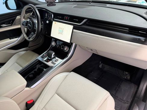 Used 2024 Jaguar XF R-Dynamic SE AWD/4WD image 28