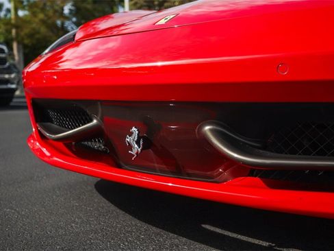 Certified 2013 Ferrari 458 Spider Base image 11