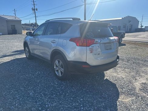 Used 2015 Toyota RAV4 XLE image 3