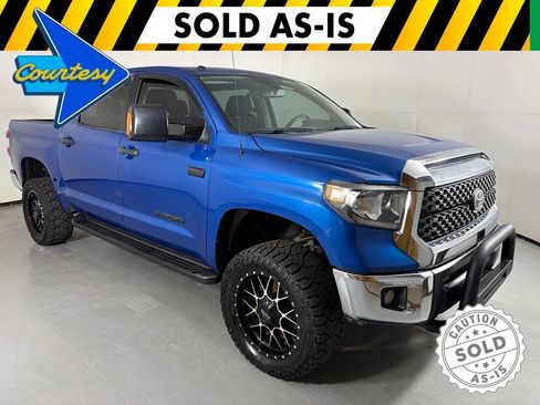 Used 2018 Toyota Tundra SR5 w/ SR5 Upgrade Package AWD/4WD image 2