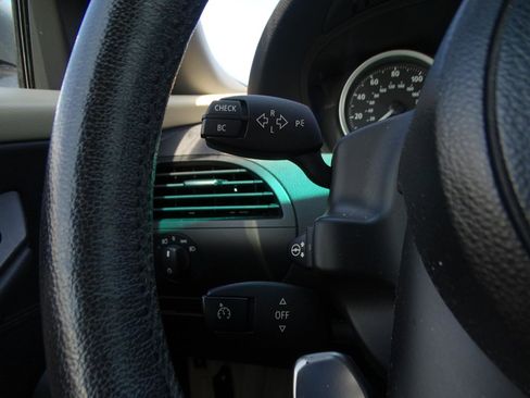 Used 2007 BMW 650i Convertible RWD image 28