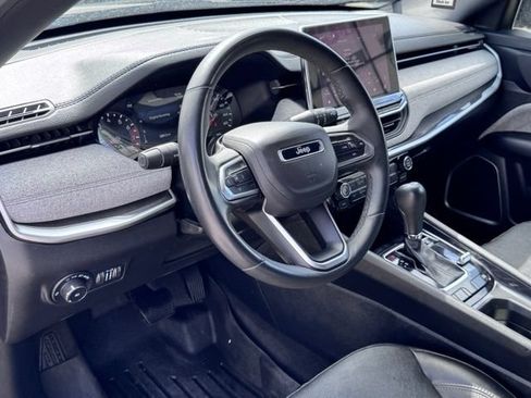 Certified 2023 Jeep Compass Latitude AWD/4WD image 15