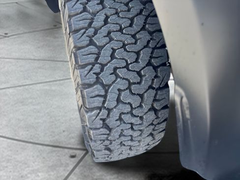 Used 2022 Ford F150 Raptor w/ Equipment Group 801A High AWD/4WD image 37