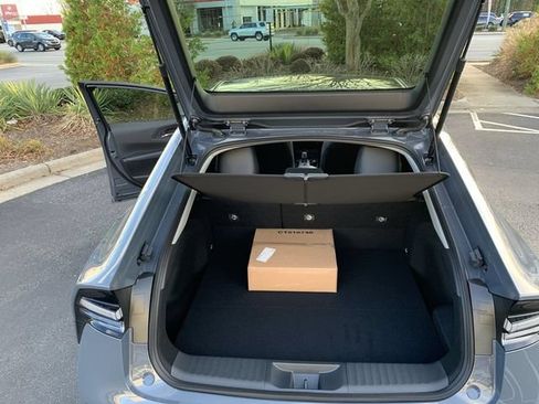 New 2026 Toyota Prius Plug-In Hybrid FWD image 34