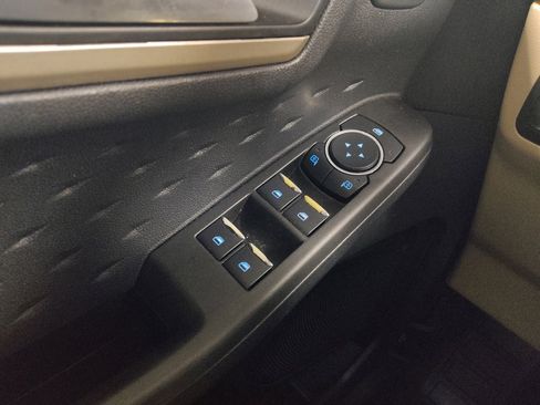 Used 2020 Ford Escape SEL image 27