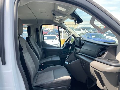 Used 2022 Ford Transit 350 XLT RWD image 29