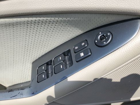 Used 2012 Kia Optima LX FWD image 29