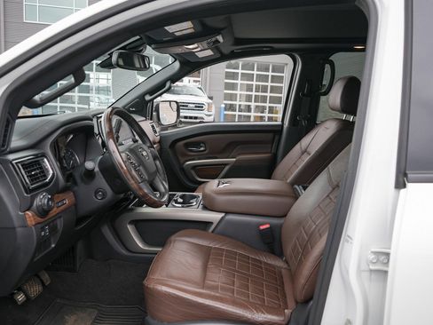 Used 2021 Nissan Titan Platinum Reserve w/ Moonroof Package image 14