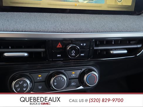 Used 2025 Nissan Kicks SV FWD image 20