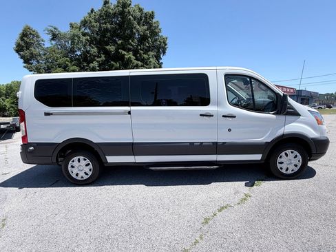 Used 2019 Ford Transit 350 XLT RWD image 4