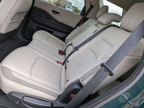 Certified 2023 Nissan Pathfinder SL image 26