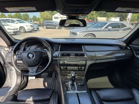 Used 2015 BMW 750Li RWD image 27