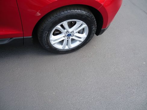 Used 2020 Ford Edge SEL w/ Cold Weather Package AWD/4WD image 35