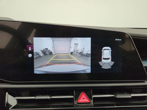 Certified 2024 Kia Niro EX Touring image 6
