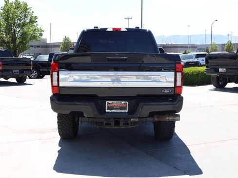 Used 2022 Ford F250 Platinum w/ Tremor Off-Road Package AWD/4WD image 5
