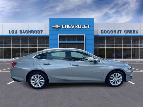 Used 2024 Chevrolet Malibu LT image 9