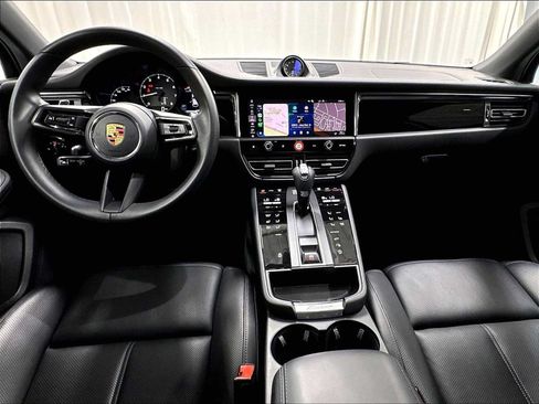 Used 2026 Porsche Macan AWD/4WD image 16