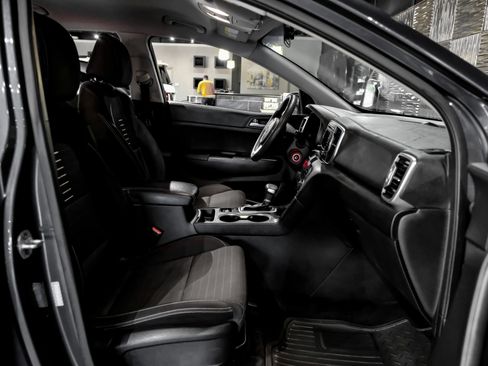 Used 2018 Kia Sportage LX image 35