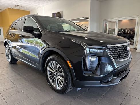 Certified 2024 Cadillac XT4 Premium Luxury FWD image 9