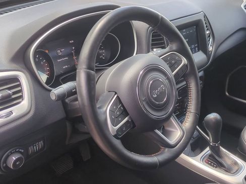 Used 2021 Jeep Compass Latitude w/ Convenience Group AWD/4WD image 14