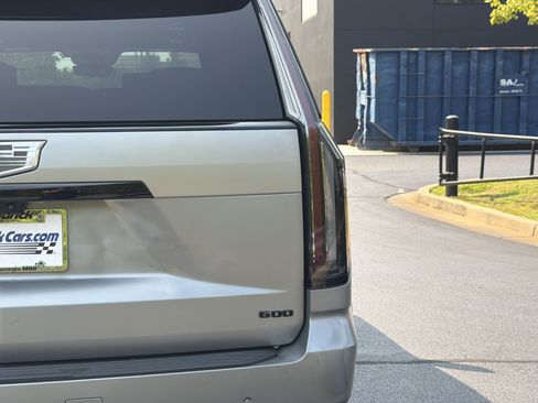 Used 2025 Cadillac Escalade ESV Sport Platinum w/ LPO, ONYX Package AWD/4WD image 75