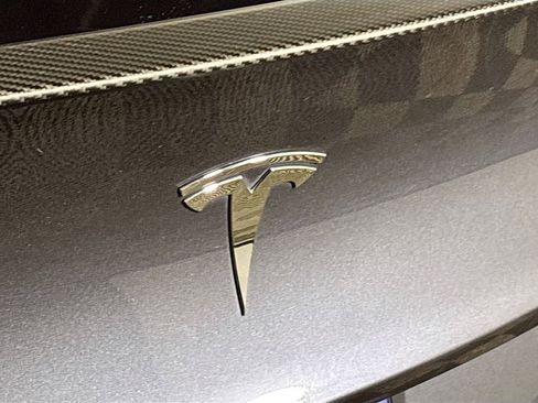 Used 2022 Tesla Model Y Performance image 25